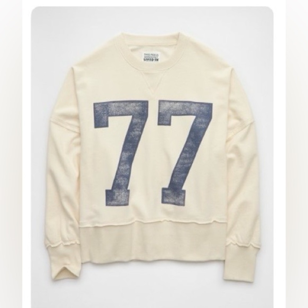 AE Big Hug Graphic Crew Neck Size Large